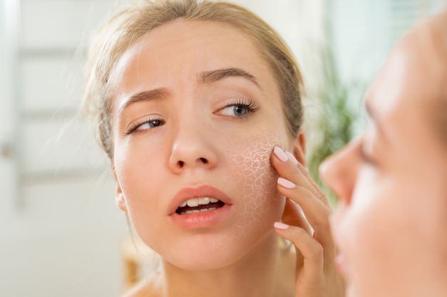Skincare for Dry Skin: Tips and Product Recommendations  