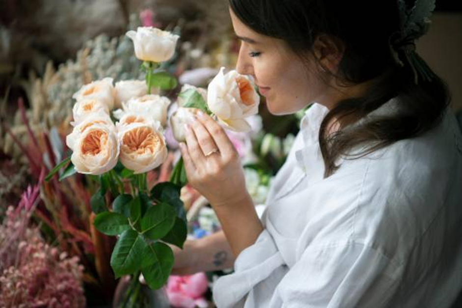 The Best Flower Delivery in the UK to Enrich Any Occasion