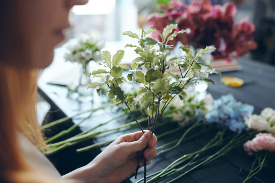 The Best Flower Delivery in the UK to Enrich Any Occasion