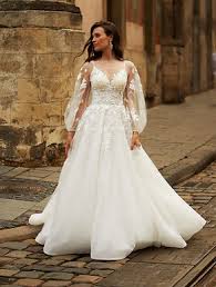 Discover Off-the-Peg Bridalwear at Bridha