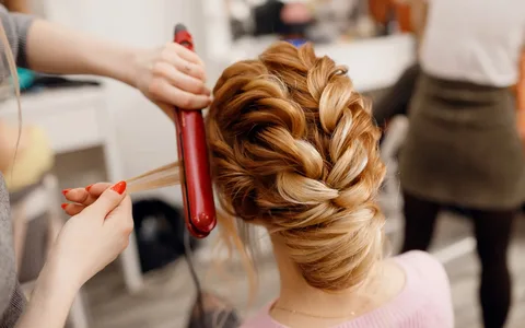 Transform Your Passion for Hair into a Career with These Top Hairstyling Courses