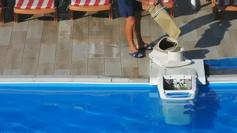 Why Pool Filter Cleaning is Crucial in San Diego’s Climate