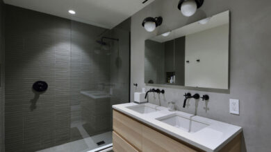 Manhattan Bathroom Remodeling: What Sets Professionals Apart